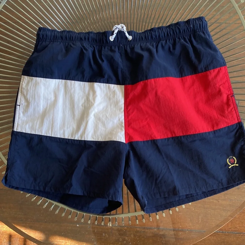 Tommy Hilfiger Vintage 90s Big Flag Swim Shorts size M